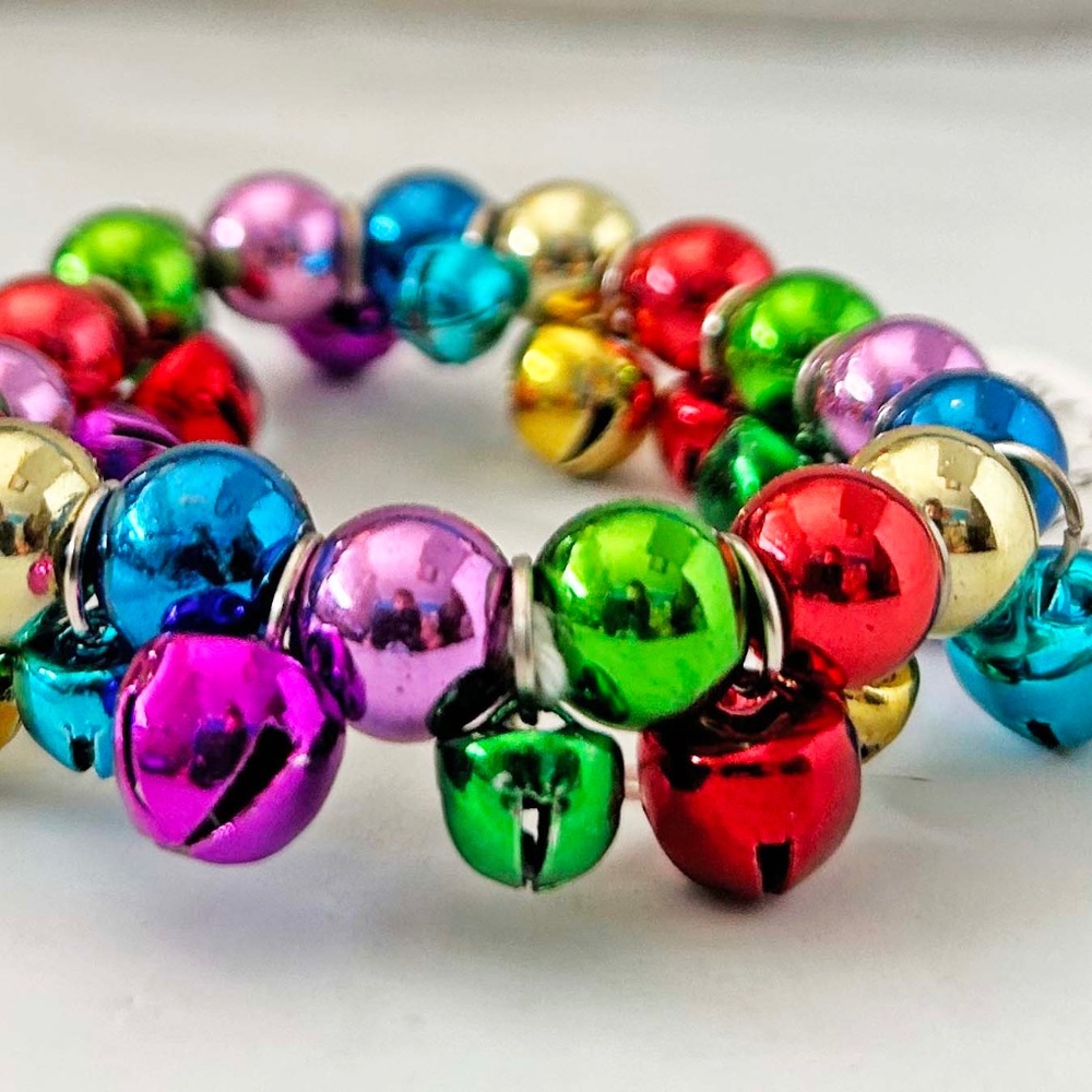 BRACELET, MINIATURE METAL BELLS THAT JINGLE, STRETCH ELASTIC, TAG ON  MOST ITEMS